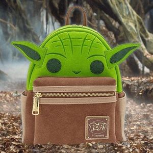NWT Disney Star Wars Yoda Loungefly Mini BackPack